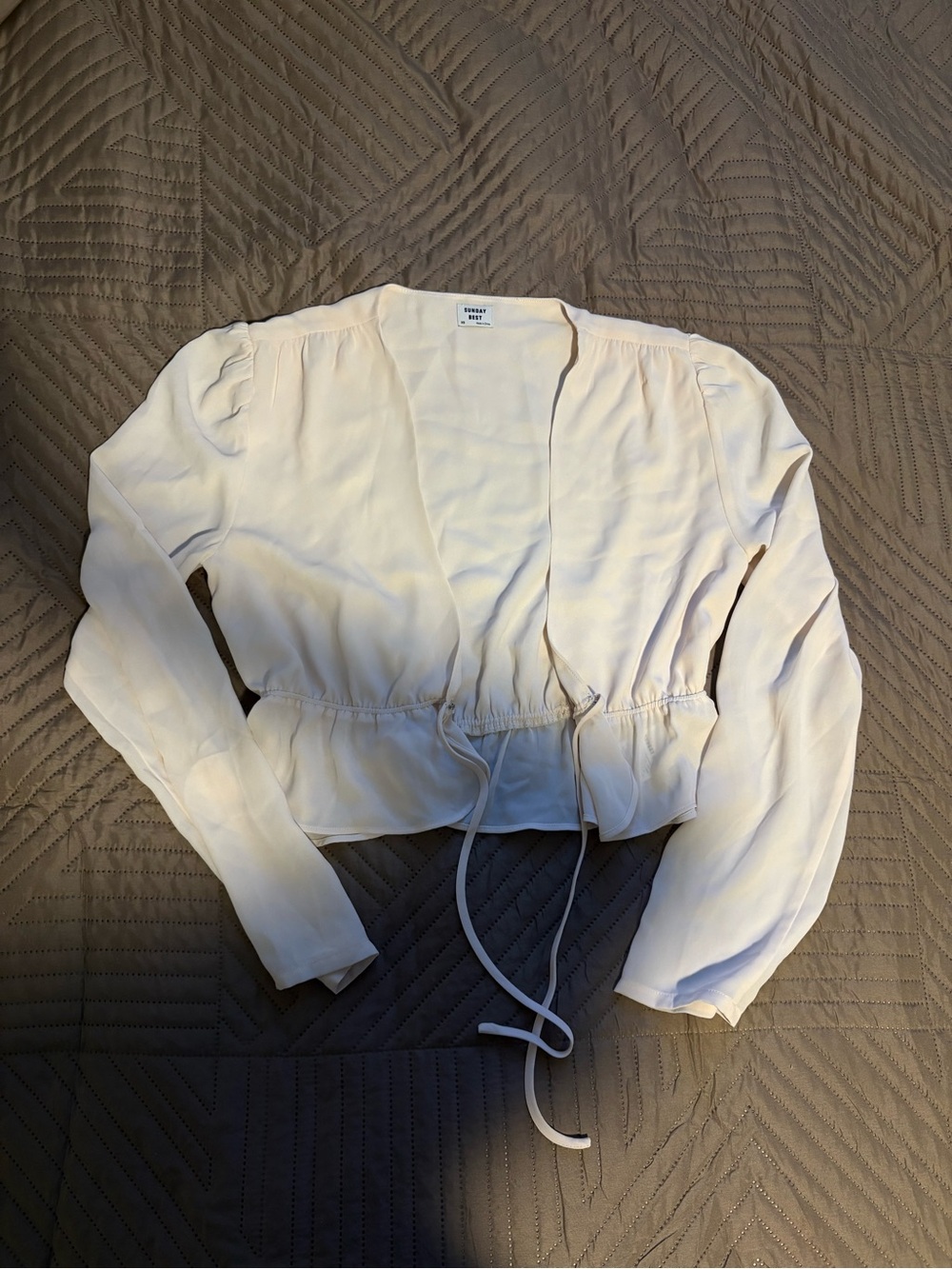 Aritzia Sunday Best Ivory Tie-Front Peplum Blouse – XS